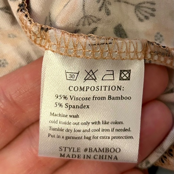 IGENJUN Orange Floral Tank Top, Size Small - Picture 7 of 8